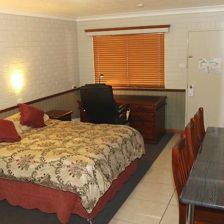 Barcaldine Country Motor Inn المظهر الخارجي الصورة