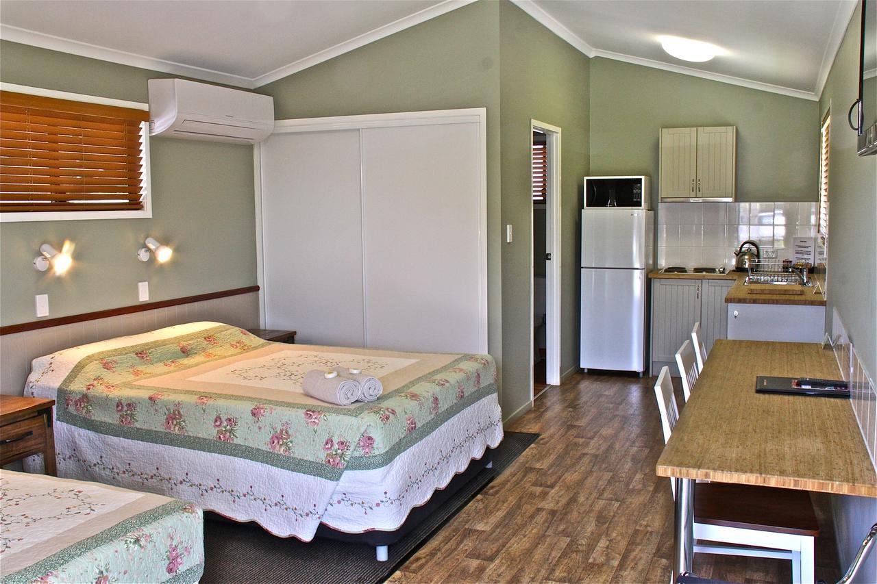 Barcaldine Country Motor Inn المظهر الخارجي الصورة