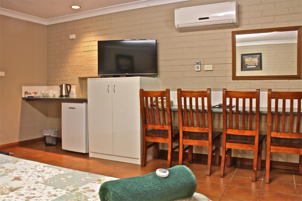 Barcaldine Country Motor Inn المظهر الخارجي الصورة