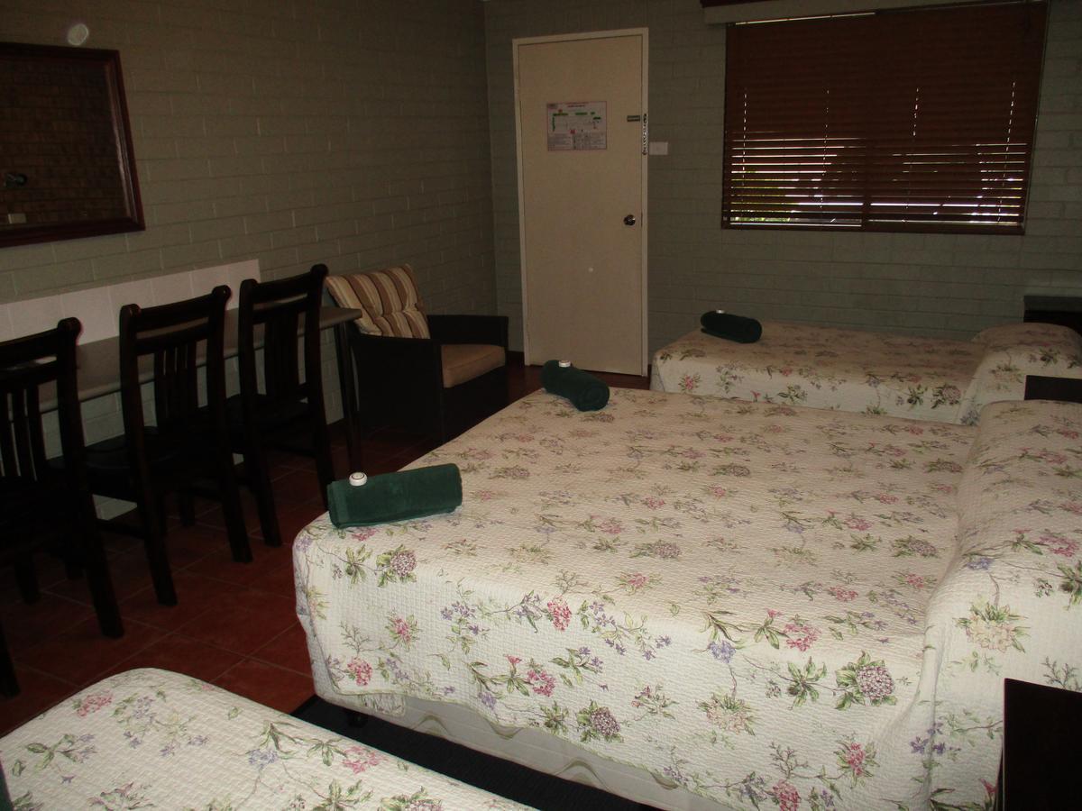 Barcaldine Country Motor Inn المظهر الخارجي الصورة