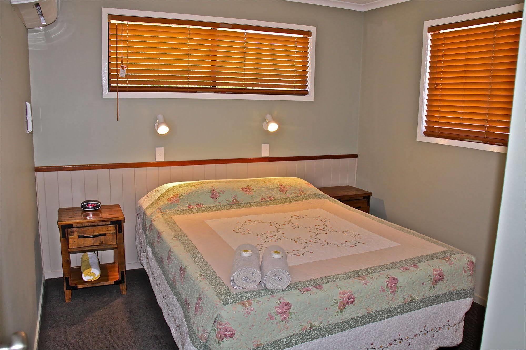 Barcaldine Country Motor Inn المظهر الخارجي الصورة