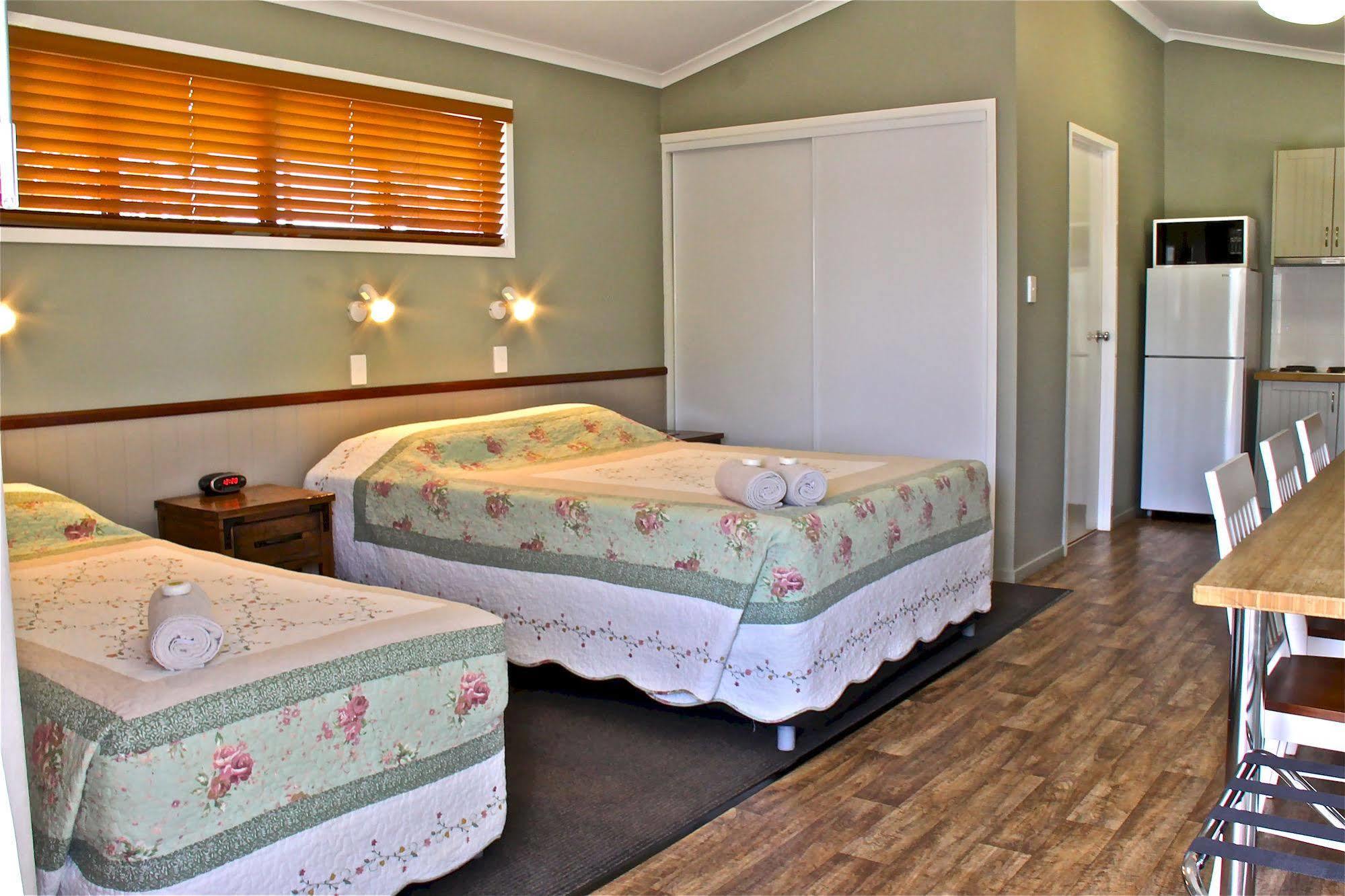 Barcaldine Country Motor Inn المظهر الخارجي الصورة